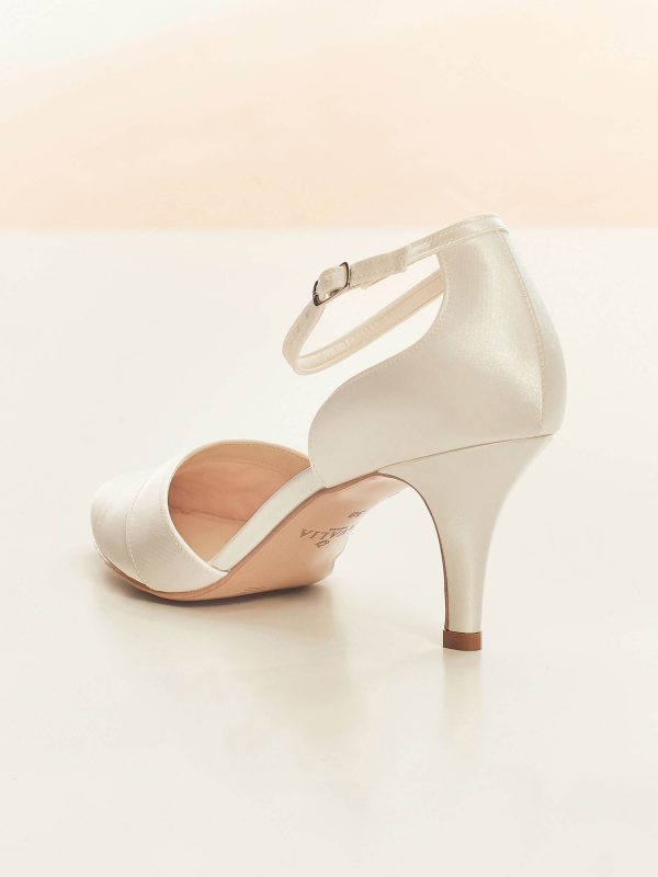 mira-avalia-bridal-shoes-3.jpg