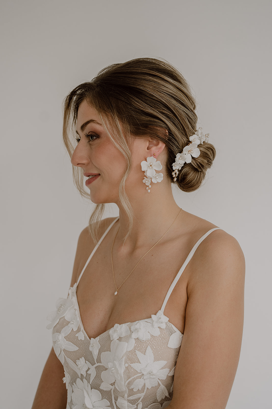 Ohrringe Coco_ Haarkamm Coco_ Ohrstecker Kaya_ Halskette Amelie.jpg