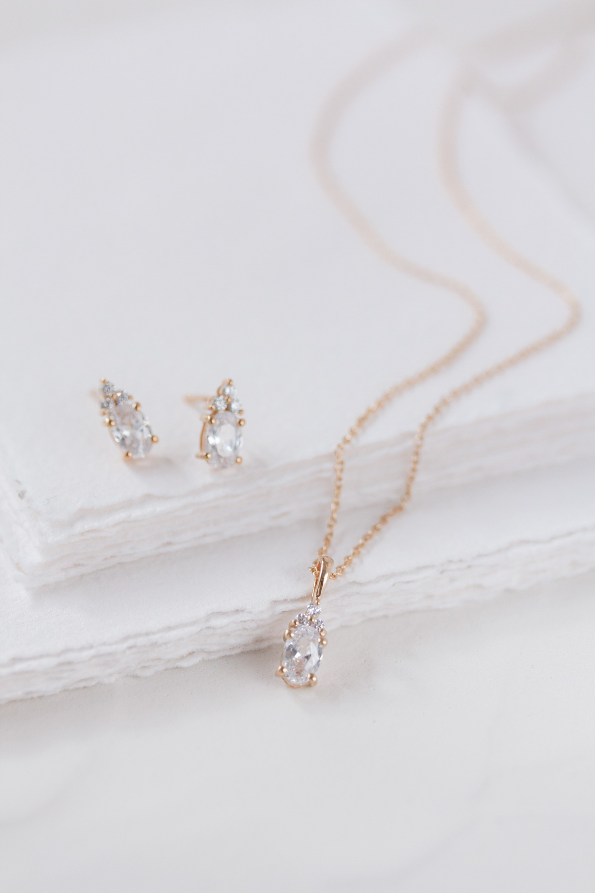 Juvelan_Bridal_Collection_2021_JN-2102-G_DAZZLING BEAUTY_5.jpg