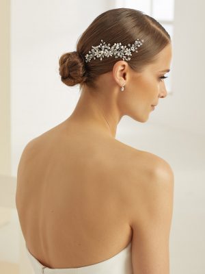 393-Bianco-Evento-bridal-headpiece-(1).jpg