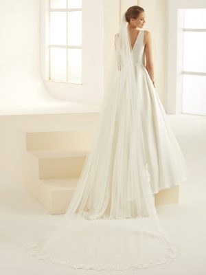 S342-Bianco-Evento-bridal-veil-(1).jpg