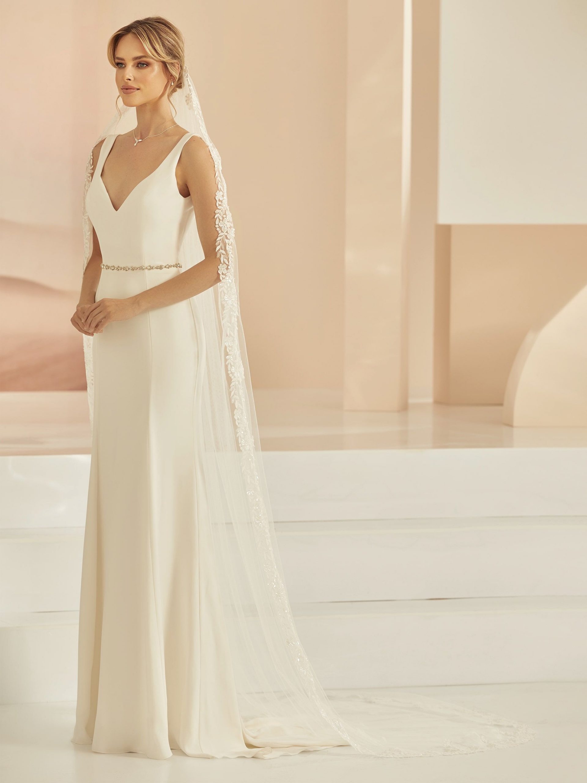 bianco-evento-bridal-veil-s407-_1_.jpg
