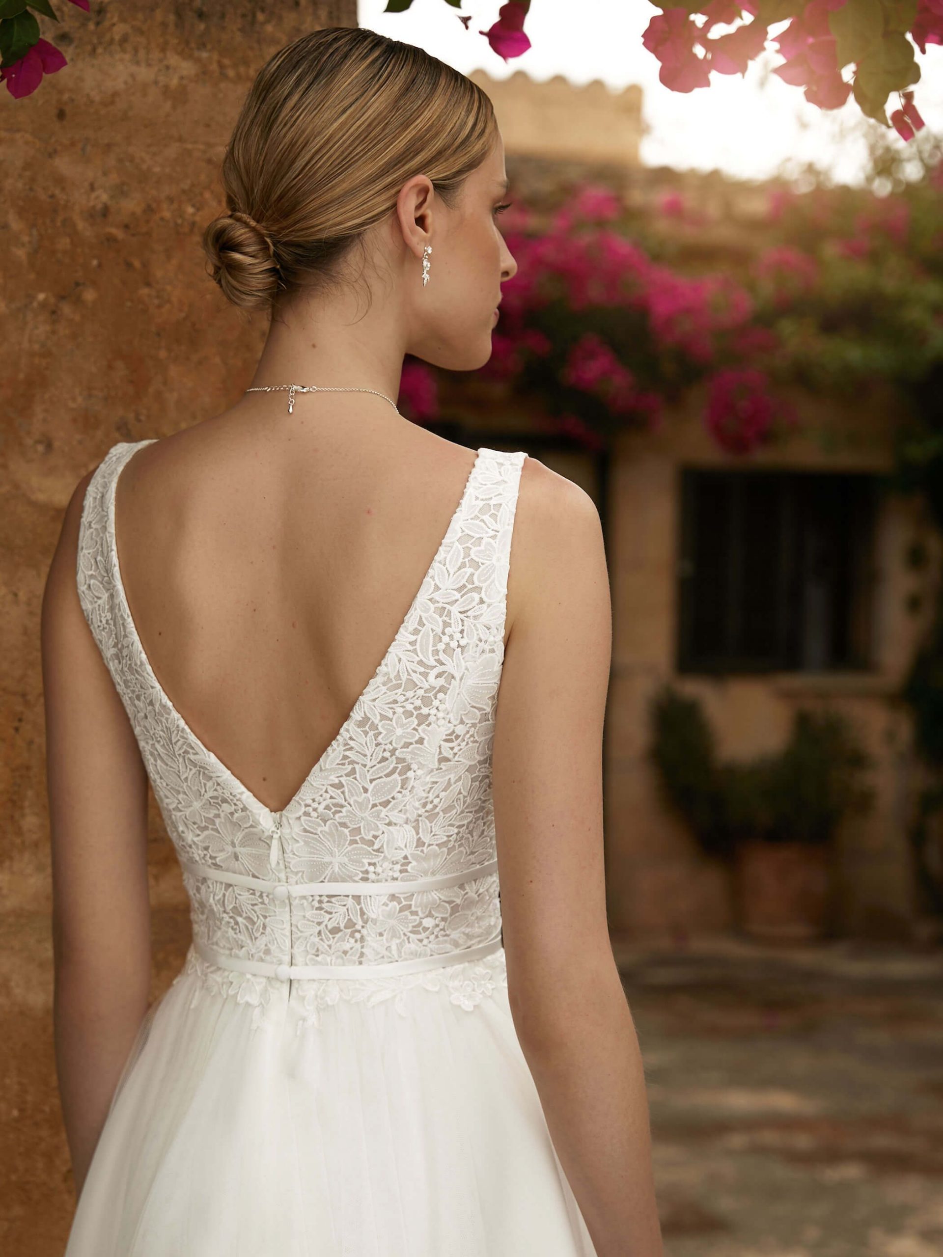 bianco-evento-bridal-dress-peira-_4_.jpg