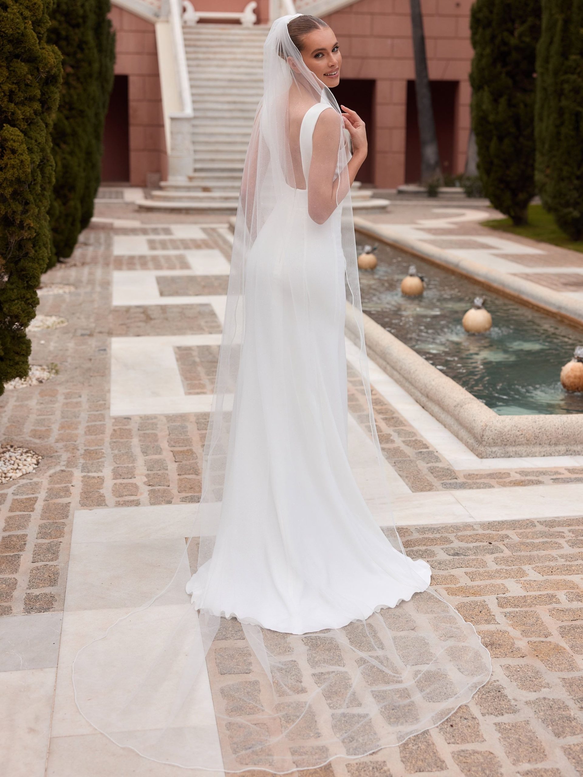 bianco-evento-bridal-veil-s552-_1_.jpg