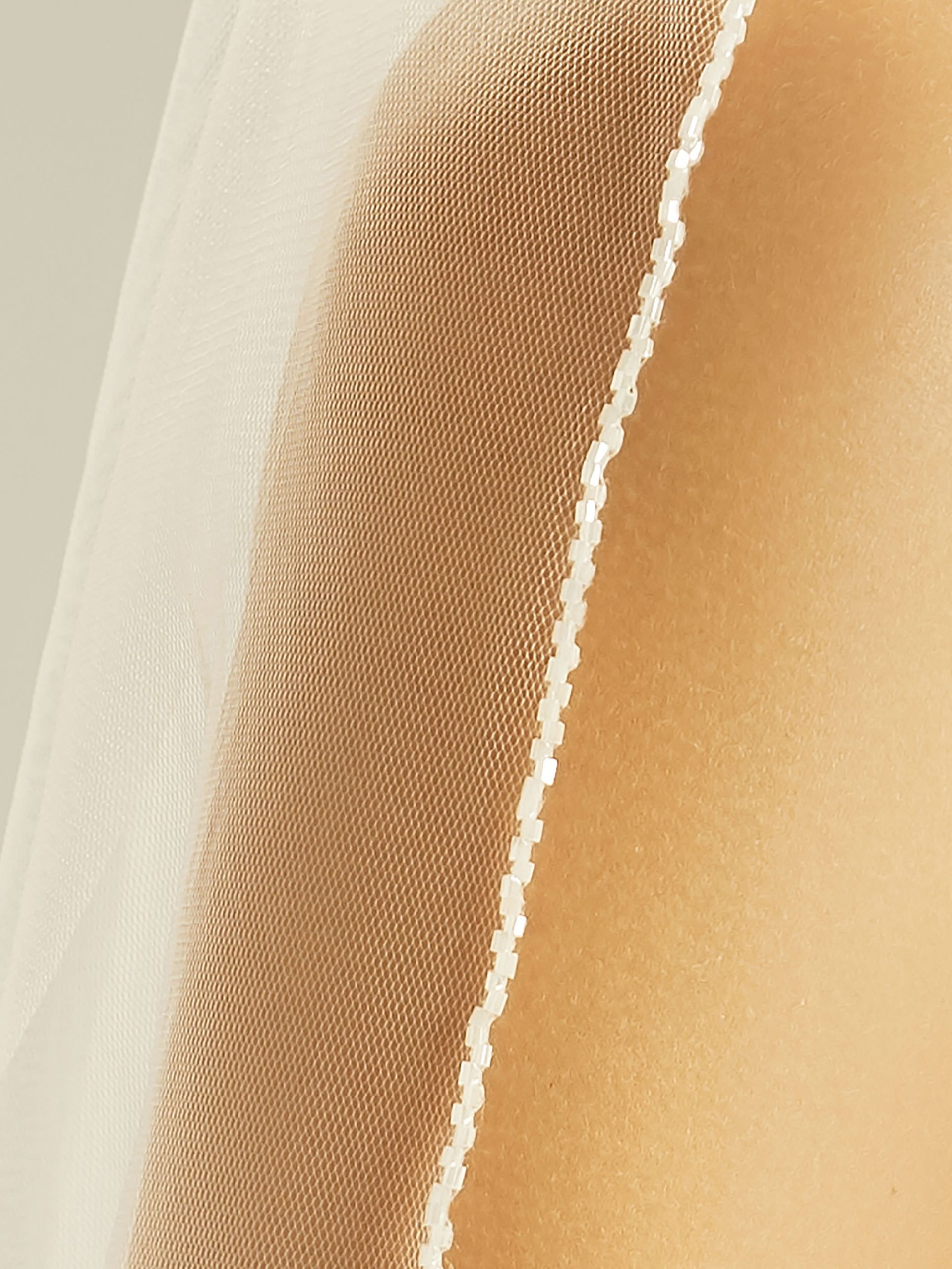 S310-Bianco-Evento-bridal-veil-(2).jpg